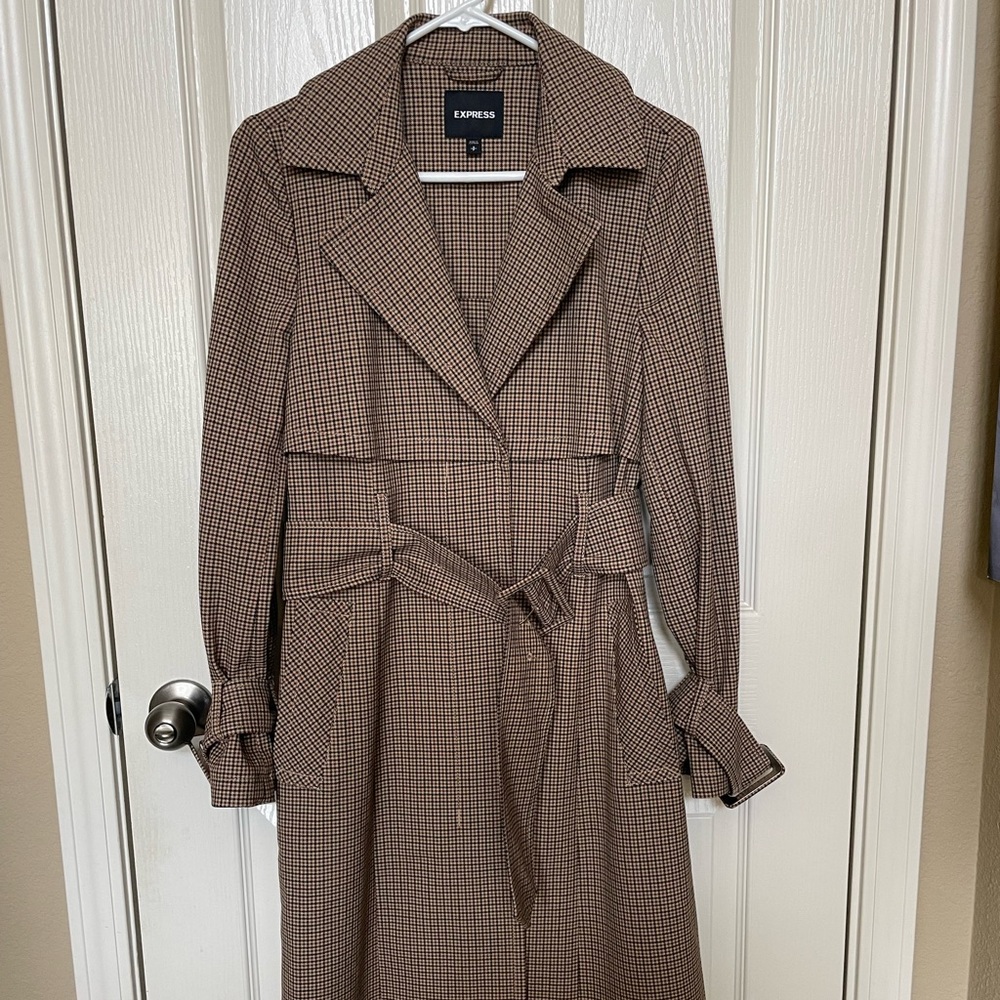 Express Women’s Plaid Trench Coat, size small, NWOT